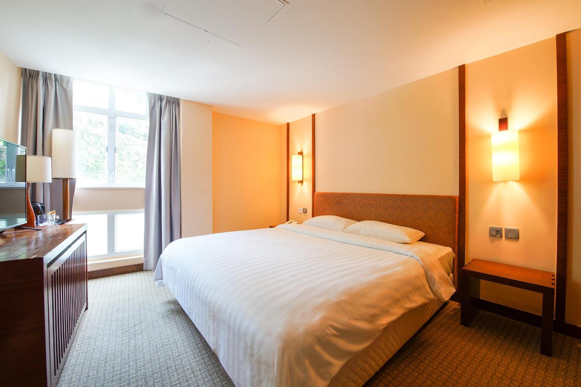 Warwick Hotel Cheung Chau Hong Kong Bagian luar foto